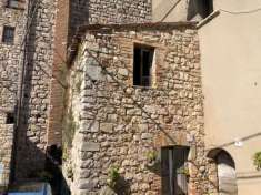 Foto Appartamento in vendita a Baschi