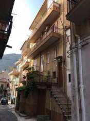 Foto Appartamento in vendita a Belmonte Mezzagno - 8 locali 270mq