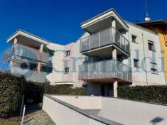 Foto Appartamento in vendita a Bernareggio - 3 locali 99mq