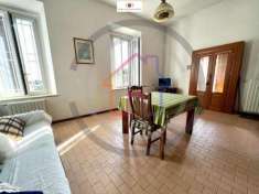 Foto Appartamento in vendita a Besana In Brianza - 3 locali 95mq