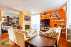 Foto Appartamento in vendita a Besana In Brianza
