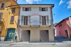 Foto Appartamento in vendita a Besana In Brianza