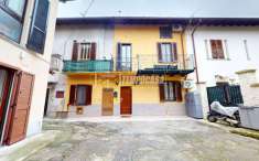 Foto Appartamento in vendita a Besana In Brianza