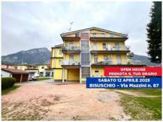 Foto Appartamento in vendita a Bisuschio - 3 locali 109mq