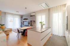 Foto Appartamento in vendita a Bologna