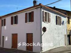 Foto Appartamento in vendita a Borghi