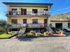 Foto Appartamento in vendita a Borgo A Mozzano - 5 locali 90mq