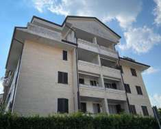 Foto Appartamento in Vendita a Bovisio-Masciago