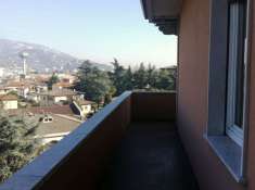 Foto Appartamento in Vendita a Brescia via petrarca