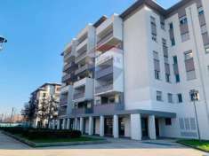 Foto Appartamento in vendita a Brugherio - 4 locali 164mq