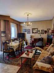 Foto Appartamento in vendita a Busto Arsizio - 4 locali 120mq