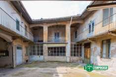 Foto Appartamento in vendita a Busto Arsizio