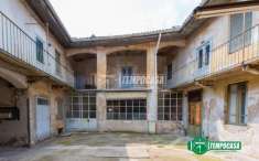 Foto Appartamento in vendita a Busto Arsizio