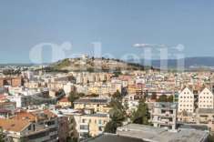 Foto Appartamento in vendita a Cagliari - 5 locali 240mq