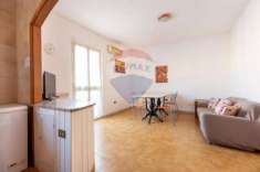 Foto Appartamento in vendita a Cagliari - 6 locali 82mq