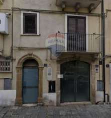 Foto Appartamento in vendita a Caltagirone - 5 locali 140mq