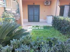 Foto Appartamento in vendita a Campofelice Di Roccella