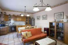 Foto Appartamento in vendita a Camporotondo Etneo - 3 locali 117mq