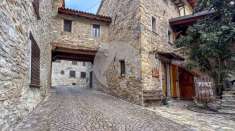 Foto Appartamento in vendita a Canossa