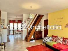 Foto Appartamento in vendita a Cantagallo - 6 locali 125mq