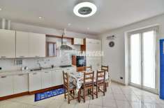 Foto Appartamento in vendita a Cantu'