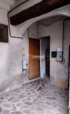 Foto Appartamento in vendita a Capiago Intimiano