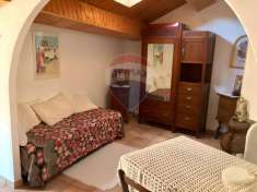 Foto Appartamento in vendita a Caprarola