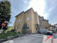 Foto Appartamento in vendita a Caprino Bergamasco