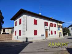 Foto Appartamento in vendita a Capriva Del Friuli