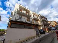 Foto Appartamento in vendita a Carini - 4 locali 80mq