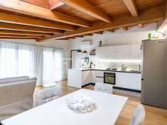 Foto Appartamento in vendita a Caronno Pertusella