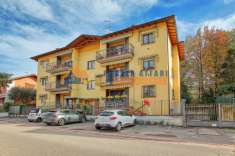 Foto Appartamento in vendita a Caronno Varesino