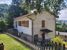 Foto Appartamento in vendita a Carpineti