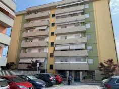 Foto Appartamento in vendita a Carrara - 5 locali 100mq