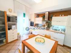 Foto Appartamento in vendita a Carrara