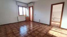 Foto Appartamento in vendita a Carrara 95 mq  Rif: 1231383