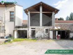 Foto Appartamento in vendita a Carugo