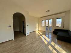 Foto Appartamento in vendita a Casalecchio Di Reno - 5 locali 150mq