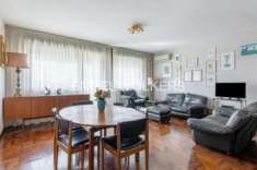 Foto Appartamento in vendita a Casalecchio Di Reno - 5 locali 214mq