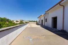 Foto Appartamento in vendita a Casarano - 5 locali 190mq