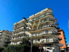 Foto Appartamento in vendita a Caserta - 5 locali 168mq
