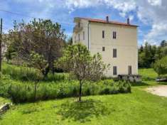 Foto Appartamento in vendita a Castel Del Monte - 4 locali 110mq