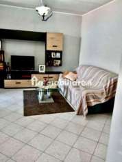 Foto Appartamento in vendita a Castel San Giovanni - 4 locali 124mq