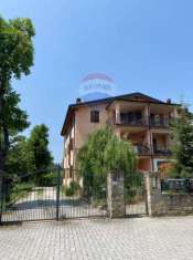 Foto Appartamento in vendita a Castelnovo Ne' Monti