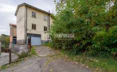 Foto Appartamento in vendita a Castelnovo Ne' Monti