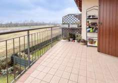 Foto Appartamento in Vendita a Castelnuovo del Garda