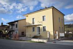 Foto Appartamento in vendita a Castelraimondo