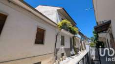 Foto Appartamento in vendita a Castelvecchio Subequo