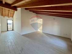 Foto Appartamento in vendita a Castelverde