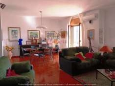 Foto Appartamento in vendita a Castrolibero - 5 locali 150mq